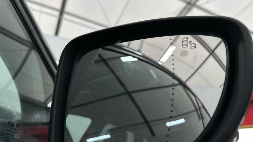 Blind Spot Monitoring System 