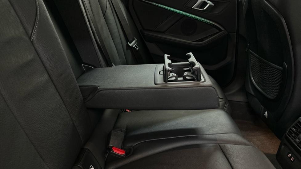 Rear Armrest/ Cup Holder