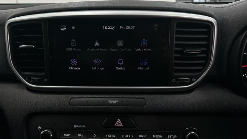 Apple Car Play & Android Auto