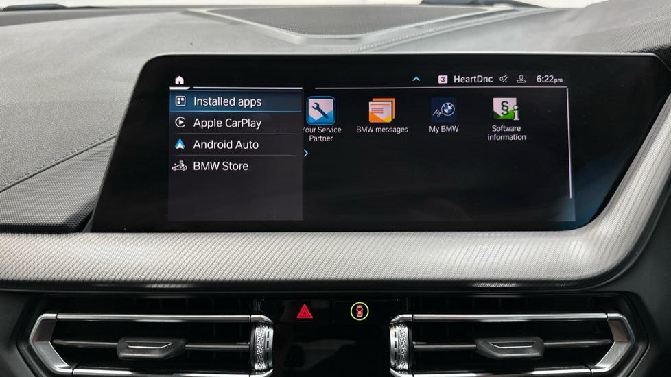 Apple Car Play & Android Auto