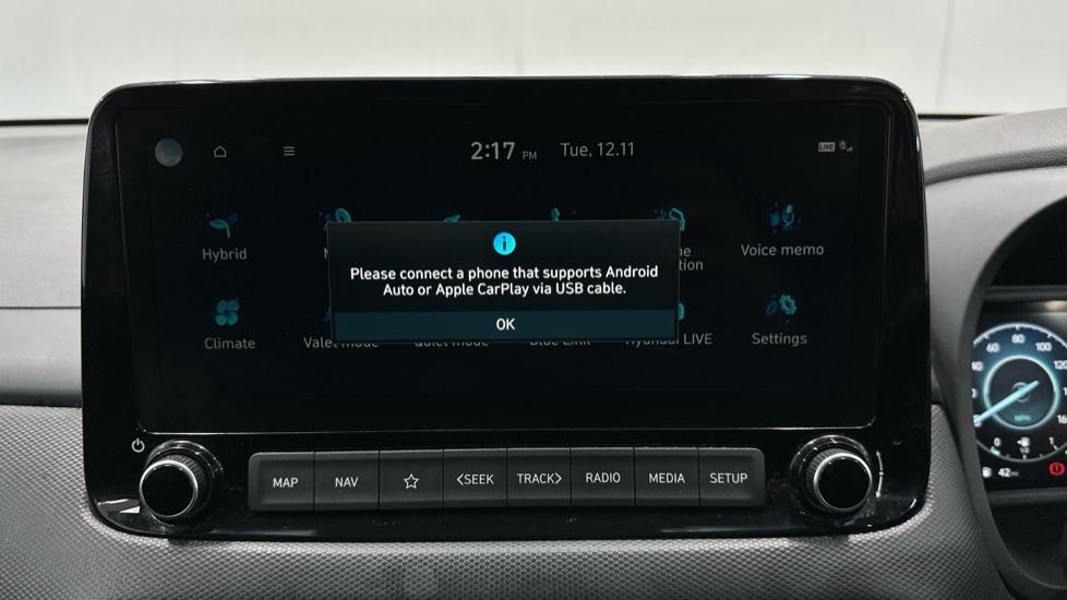 Apple Car Play & Android Auto