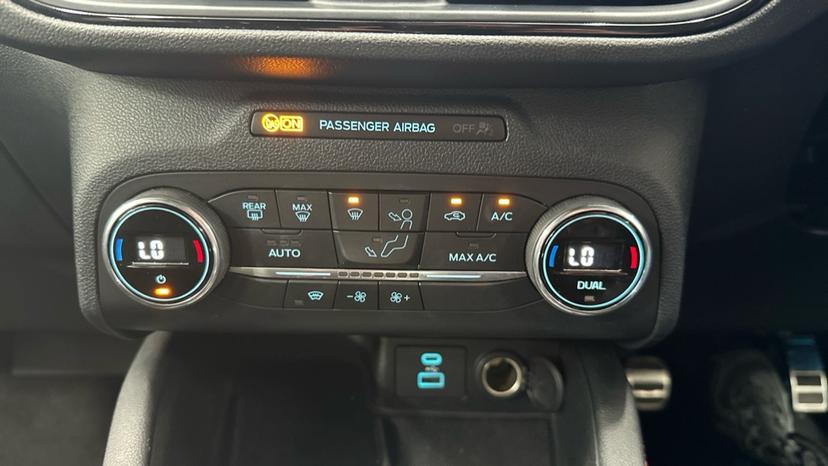 Air Conditioning /Dual Climate Control