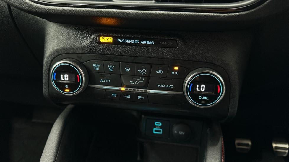 Air Conditioning /Dual Climate Control 