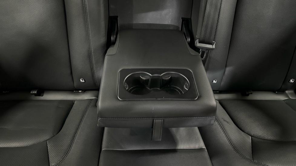 Rear Armrest/ Cup Holder