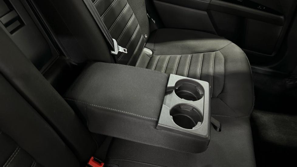 Rear Armrest/ Cup Holder