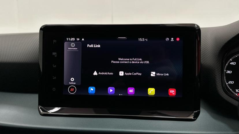 Apple Car Play & Android Auto