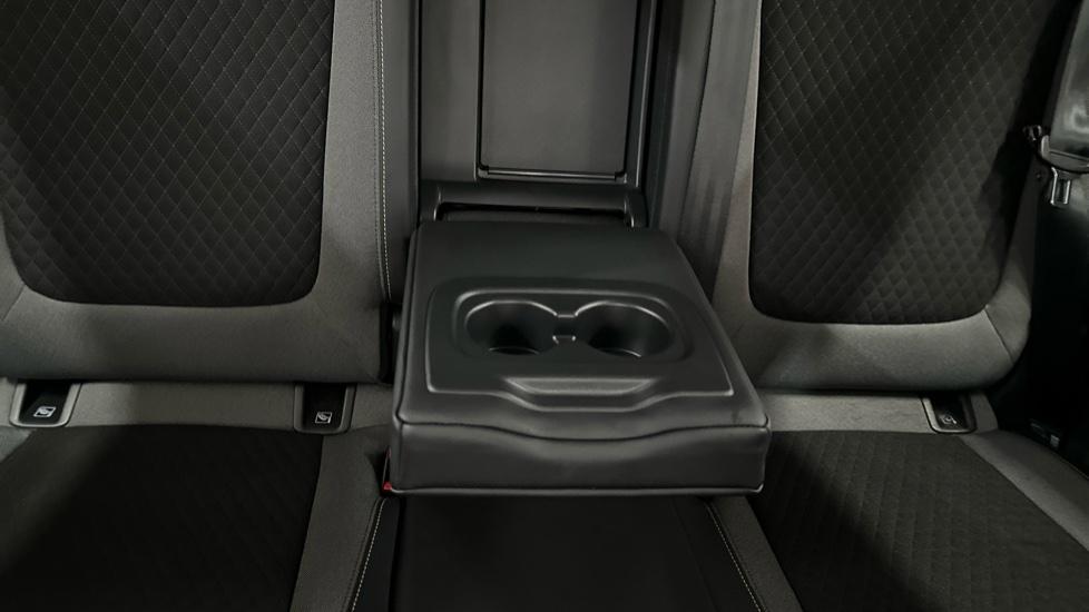 Rear Armrest/ Cup Holder