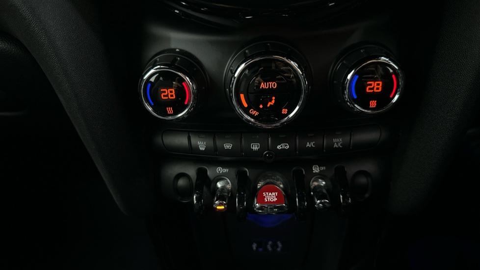 Air Conditioning /Dual Climate Control/Auto Stop Start 