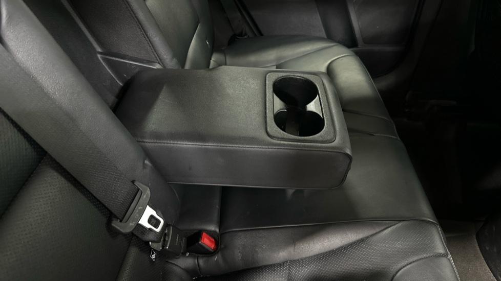 Rear Armrest/ Cup Holder