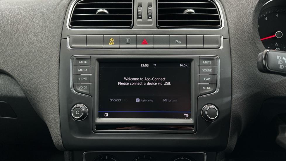 Apple Car Play & Android Auto