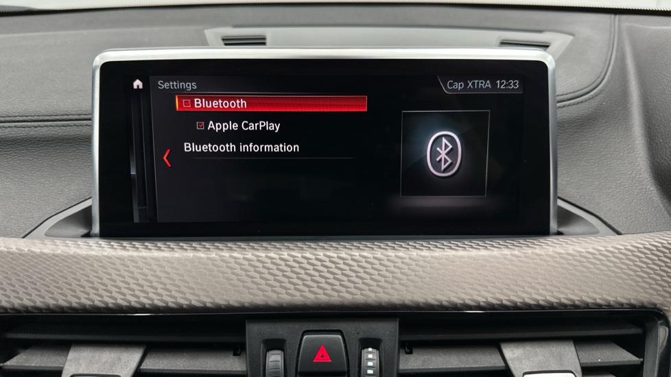 Bluetooth / Apple CarPlay 