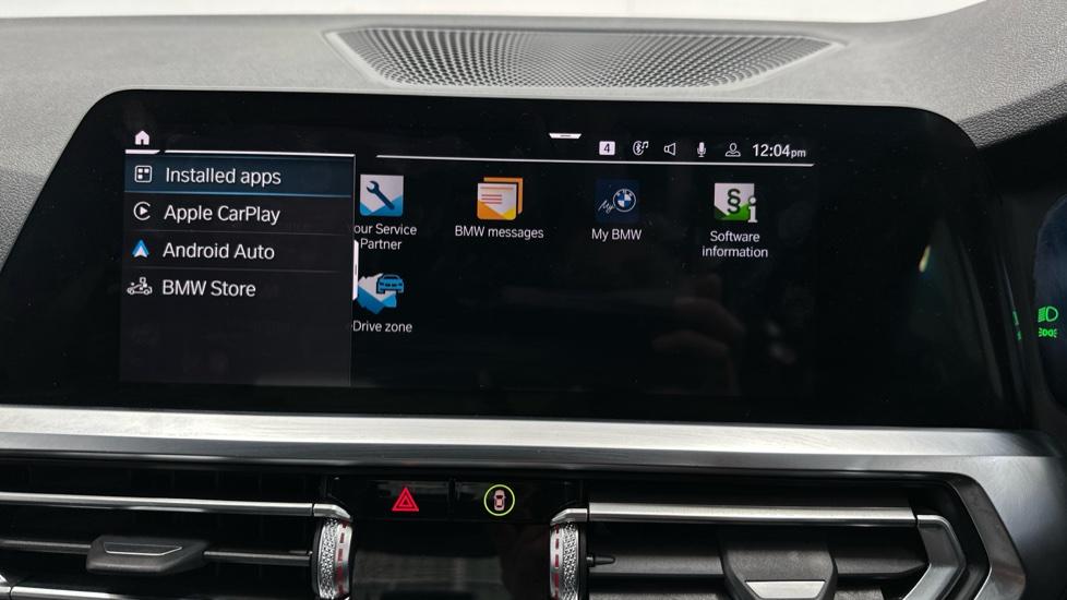 Apple Car Play & Android Auto