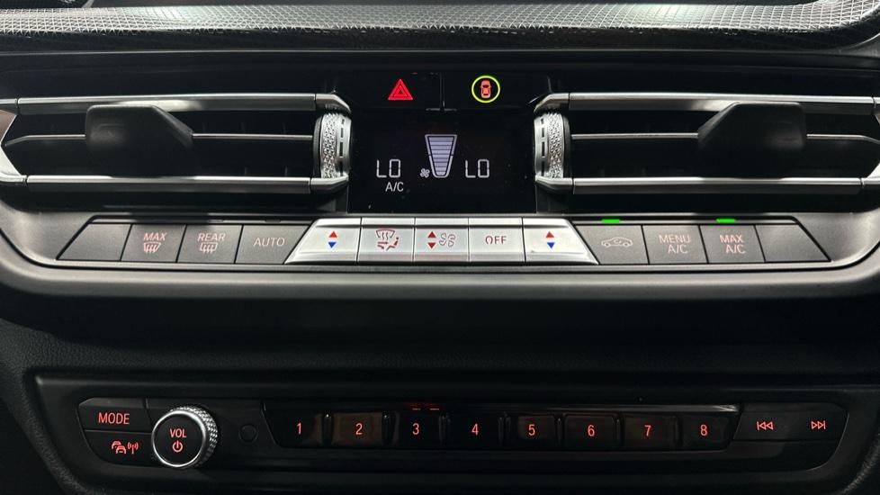 Air Conditioning /Dual Climate Control 