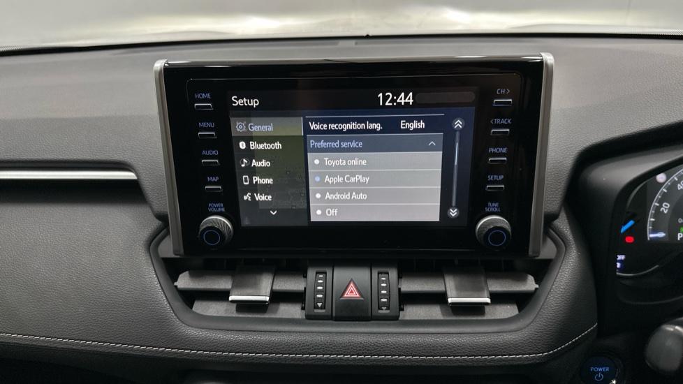 Apple Car Play & Android Auto