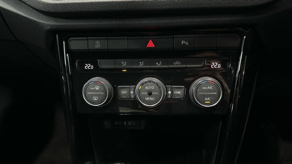 Air Conditioning /Dual Climate Control/Auto Stop Start 