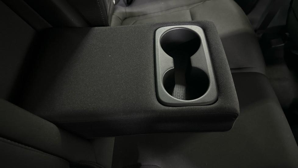 Rear Armrest/ Cup Holder