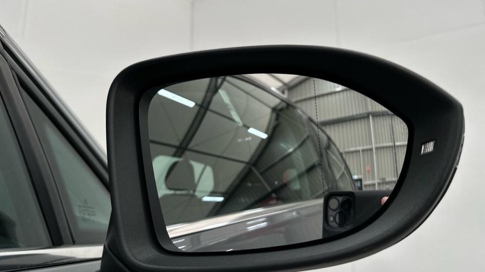 Blind Spot Monitoring System 