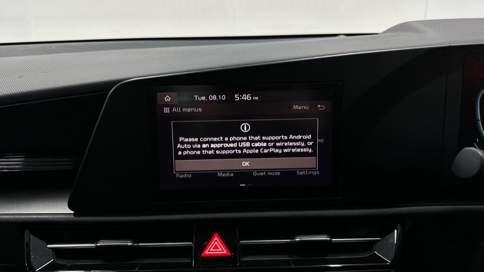 Apple Car Play & Android Auto