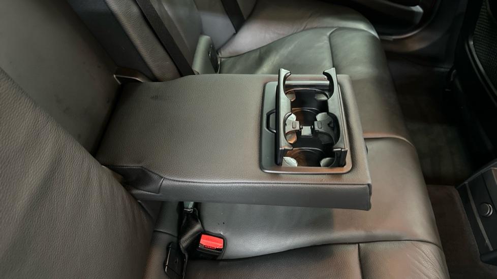 Rear Armrest/ Cup Holder