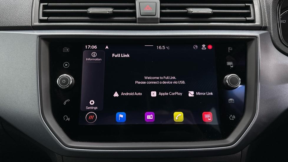 Apple Car Play & Android Auto