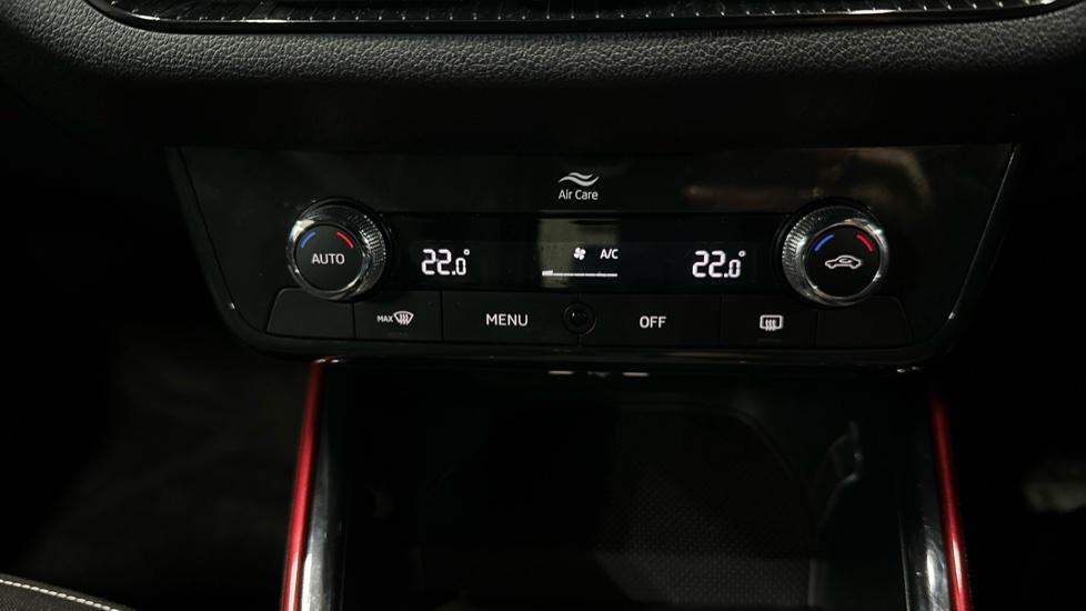 Air Conditioning /Dual Climate Control 