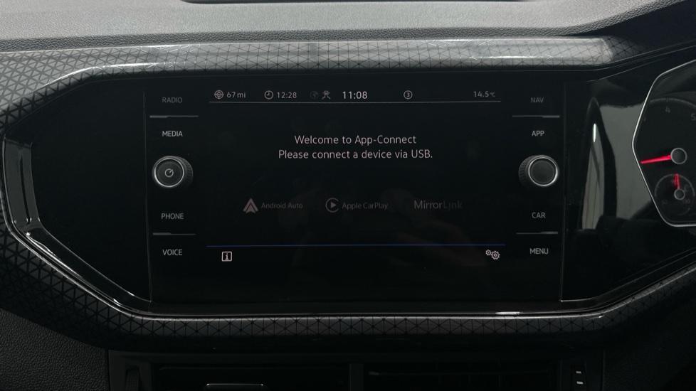 Apple Car Play & Android Auto