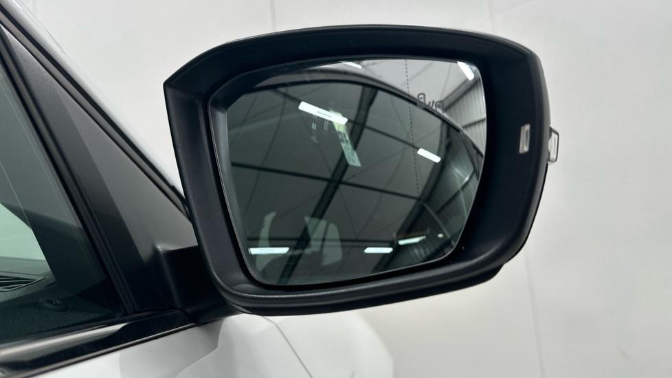 Blind Spot Monitoring System 