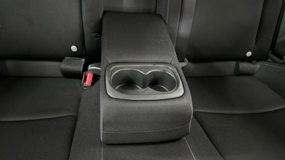 Rear Armrest/ Cup Holder