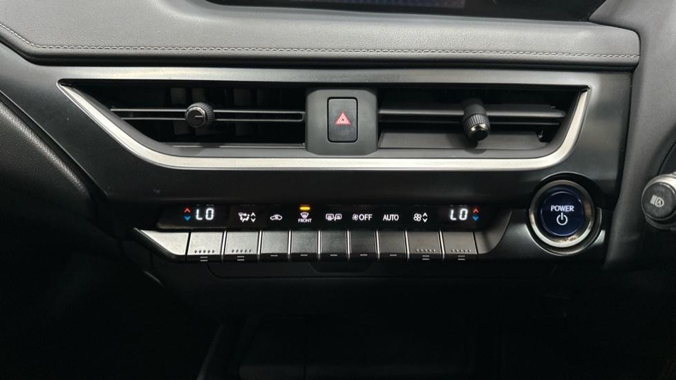 Air Conditioning /Dual Climate Control 