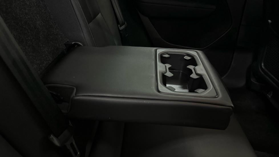 Rear Armrest/ Cup Holder