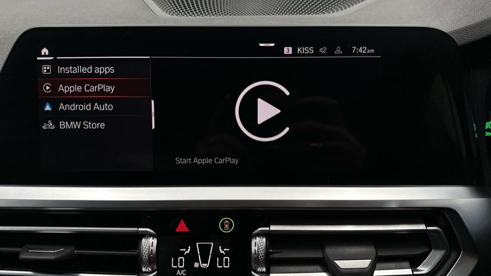 Apple Car Play & Android Auto