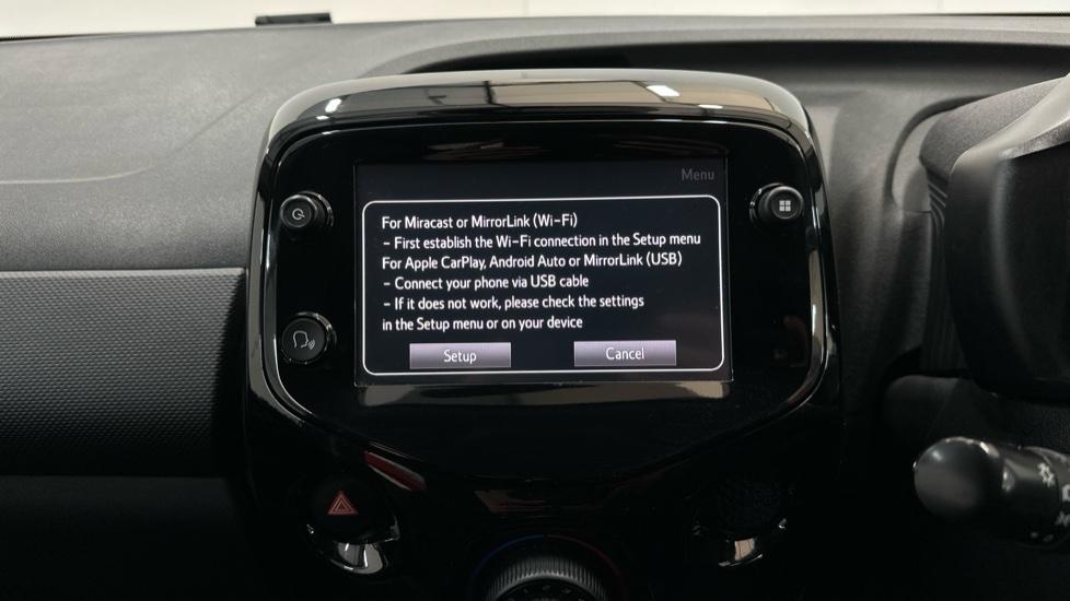 Apple Car Play & Android Auto