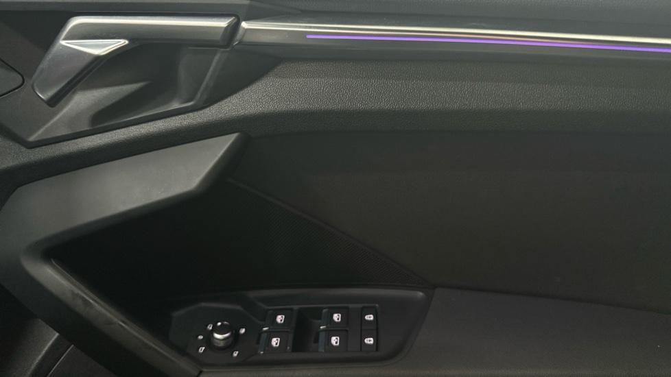 Electric Windows / Wing Mirrors /Ambient Lighting 