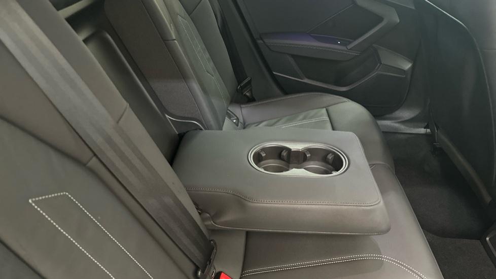 Rear Armrest/ Cup Holder