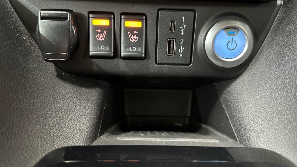 Heated Seats/Wireless Charging 