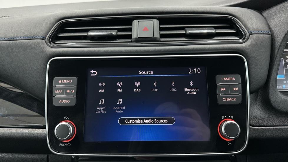 Apple Car Play & Android Auto