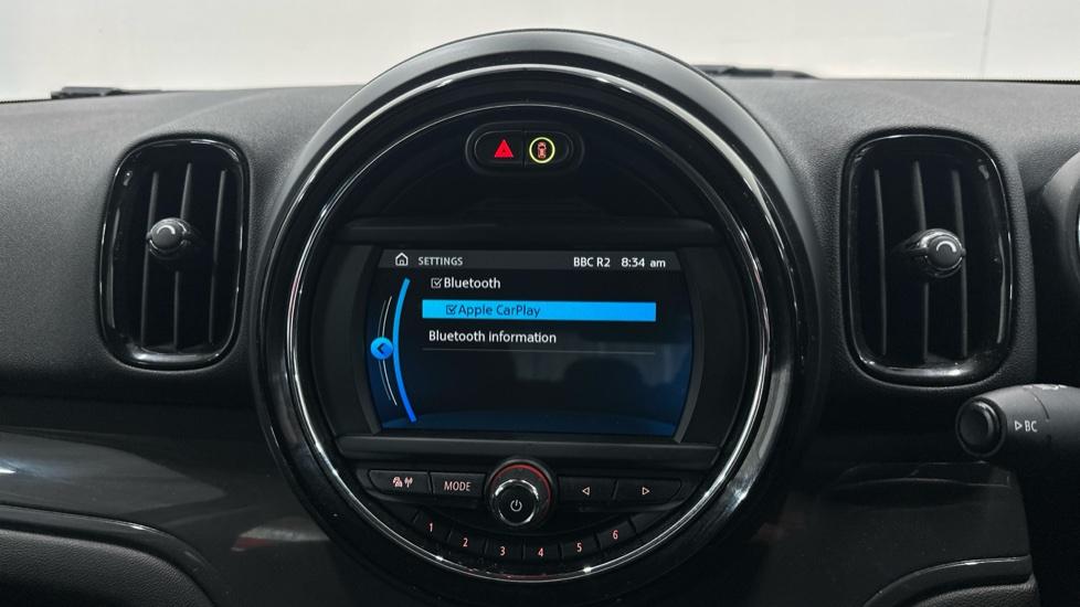 Bluetooth / Apple CarPlay 