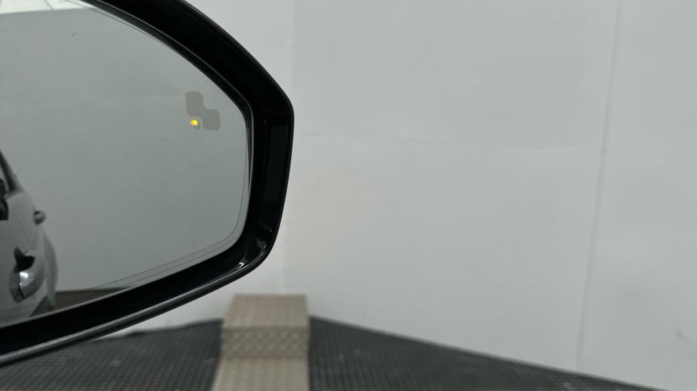 Blind Spot Monitoring System 