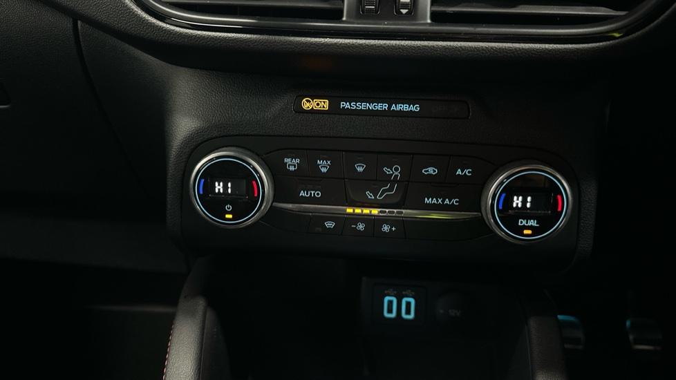 Air Conditioning /Dual Climate Control 