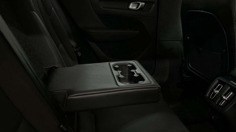 Rear Armrest/ Cup Holder