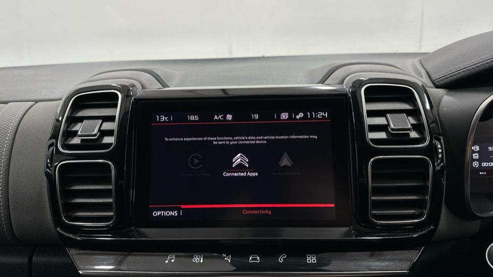 Apple Car Play & Android Auto