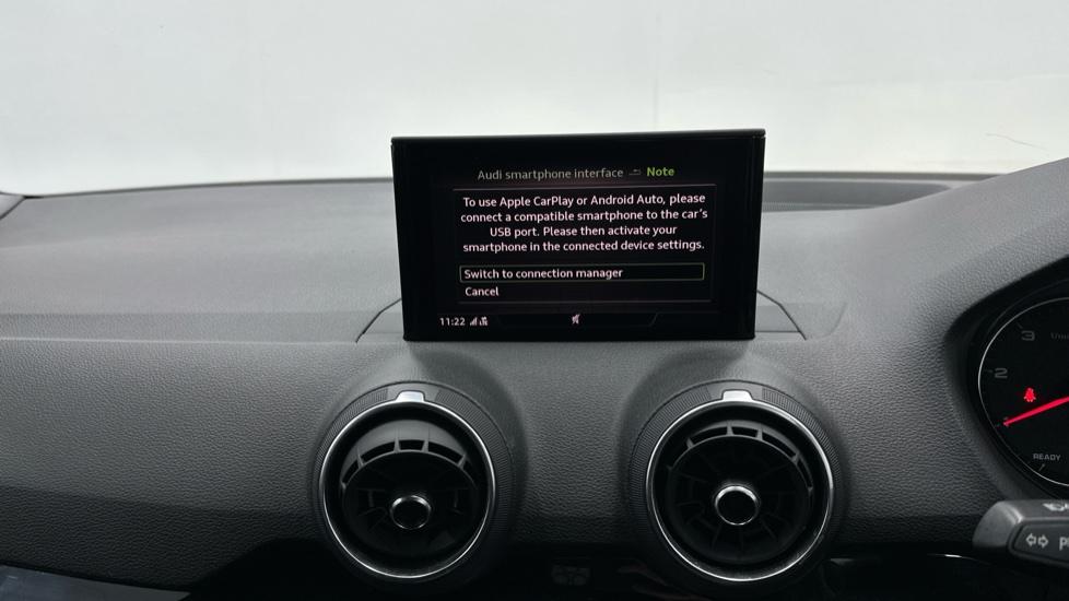 Apple Car Play & Android Auto