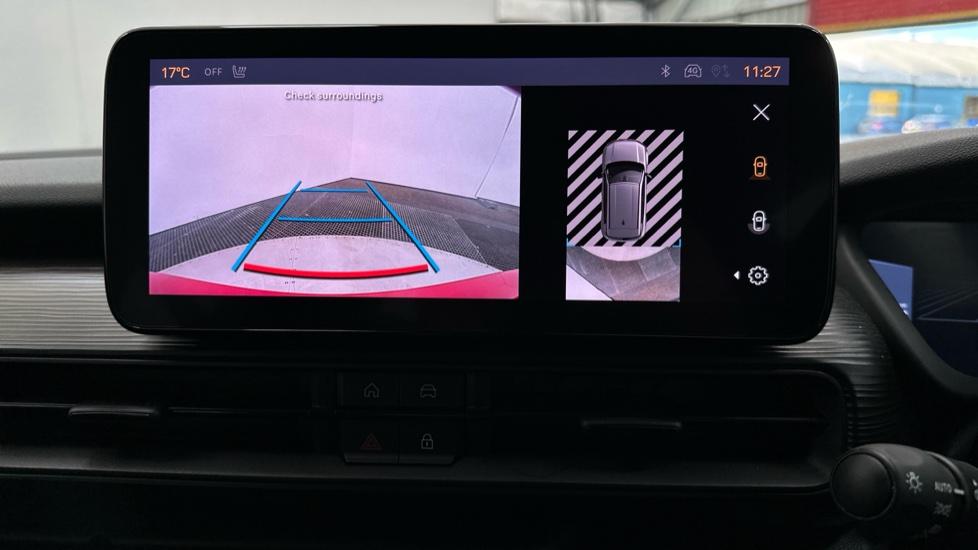 Rear View Camera /360/Park Pilot 