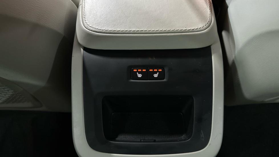 Rear Heated Seats 