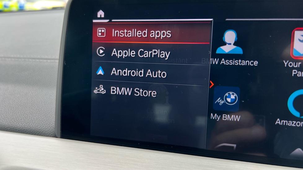 Apple Car Play & Android Auto