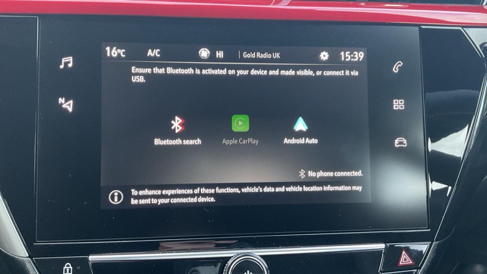 Apple Car Play & Android Auto