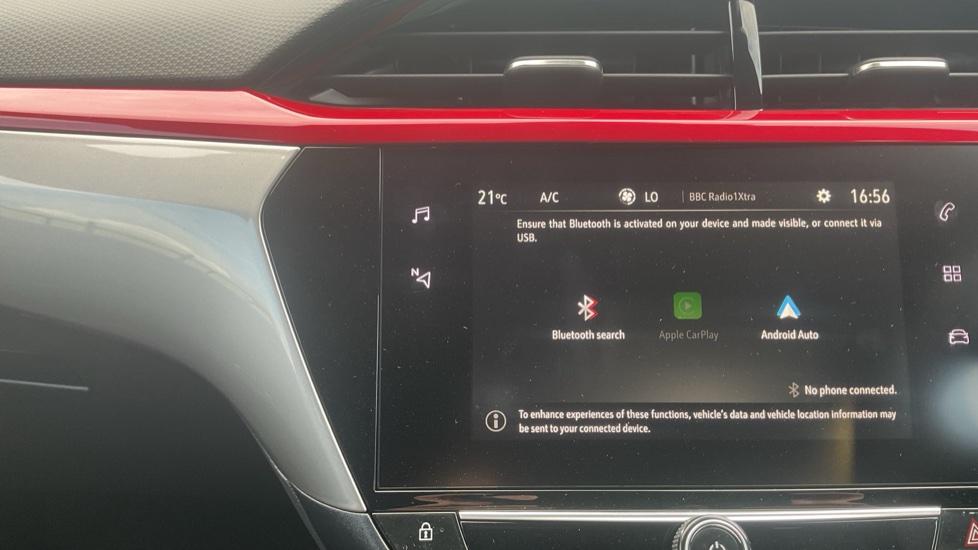 Apple Car Play & Android Auto