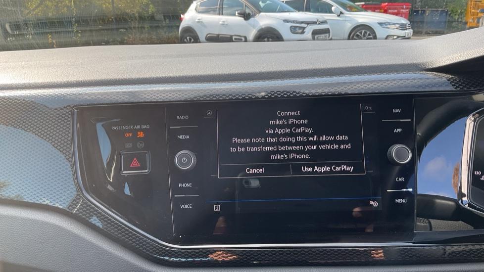 Apple Car Play