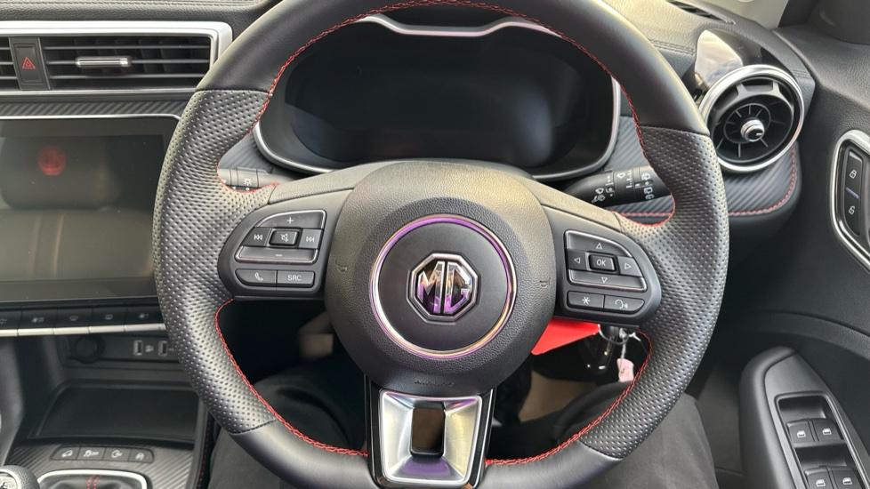 multifunctional steering wheel 