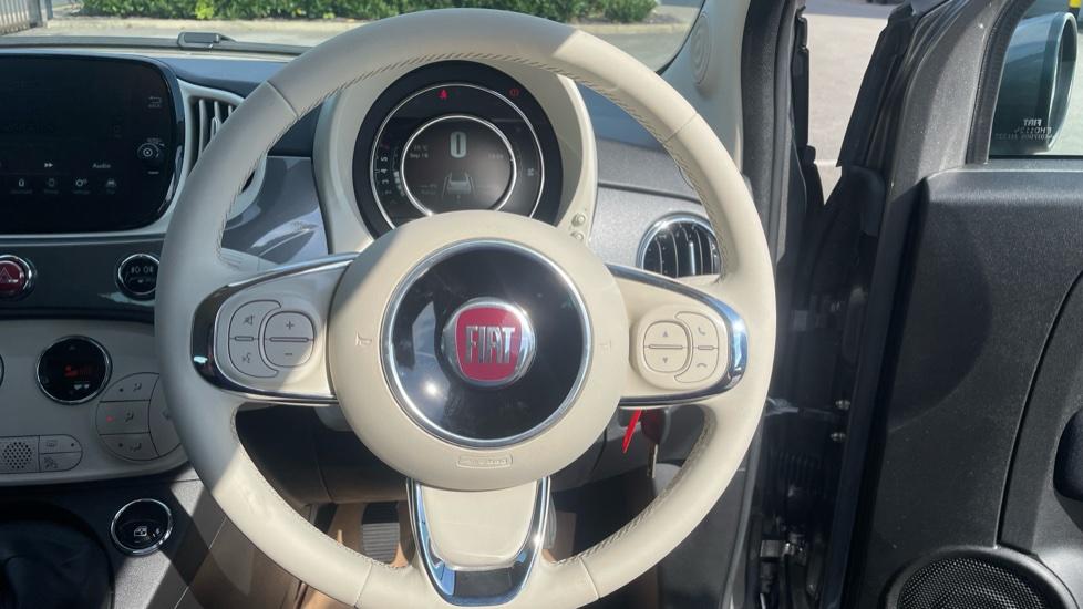 Multifunctional steering wheel